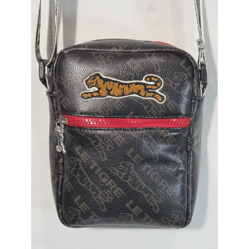 Le Tigre Crossbody Bag Unisex Black AOP Logo Red‎ Zip Streetwear Small Pouch